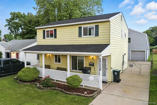 front view picture of 19230 Wall, Melvindale, MI. 48122