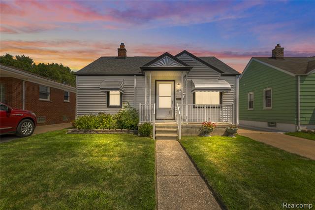 front view picture of 2790 Blanche, Melvindale, MI. 48122