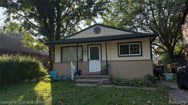 front view picture of 19174 Stanley, Melvindale, MI. 48122