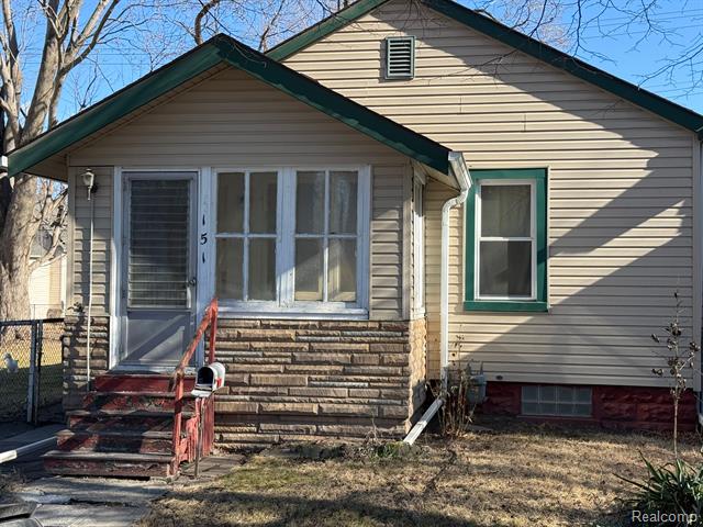 front view picture of 151 Dwight, River Rouge, MI. 48218
