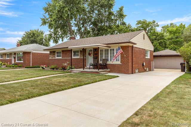 front view picture of 2642 Longmeadow, Trenton, MI. 48183