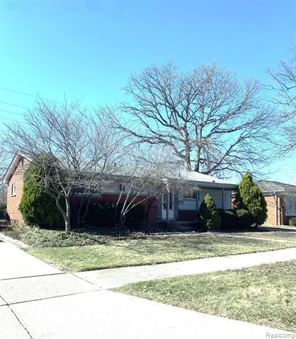 front view picture of 6681 Shadowlawn, Dearborn Heights, MI. 48127