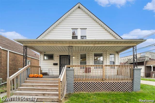 front view picture of 44 Maple, River Rouge, MI. 48218