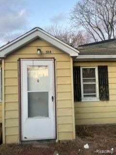 front view picture of 194 Richter, River Rouge, MI. 48218