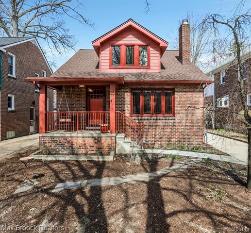 front view picture of 49 Amherst Rd, Pleasant Ridge, MI. 48069