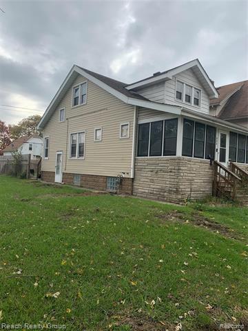 front view picture of 211 Fairmont, River Rouge, MI. 48218