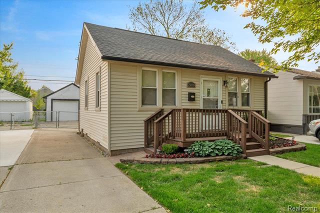 front view picture of 2180 Morris, Lincoln Park, MI. 48146