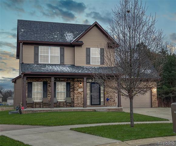 front view picture of 17256 Sunny Crest Dr, Romulus, MI. 48174