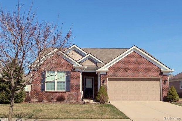 front view picture of 23958 Manistee Ln, Flat Rock, MI. 48134