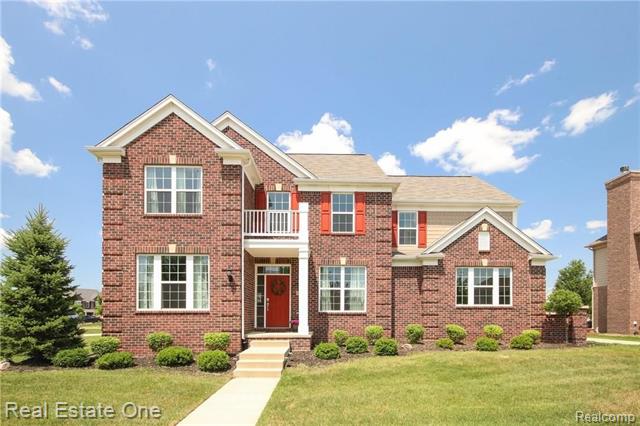 front view picture of 2498 The Crossings, Canton, MI. 48188