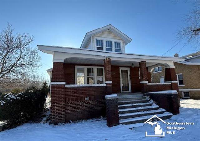 front view picture of 28264 Waltz Rd, New Boston, MI. 48164