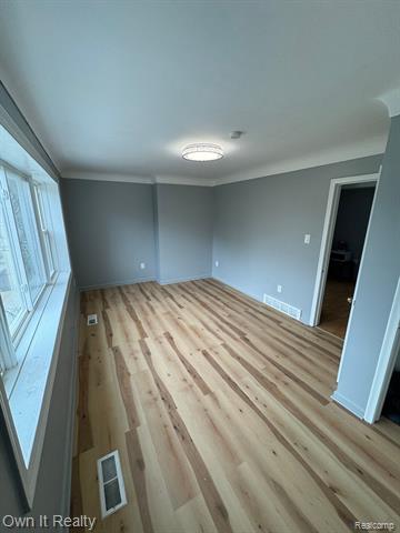 front view picture of 3170 Fort, Lincoln Park, MI. 48146