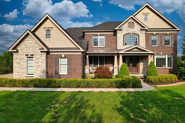 front view picture of 17486 Crestbrook Dr, Northville, MI. 48168