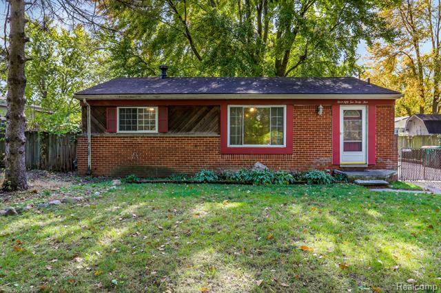 front view picture of 35245 Wick, Romulus, MI. 48174