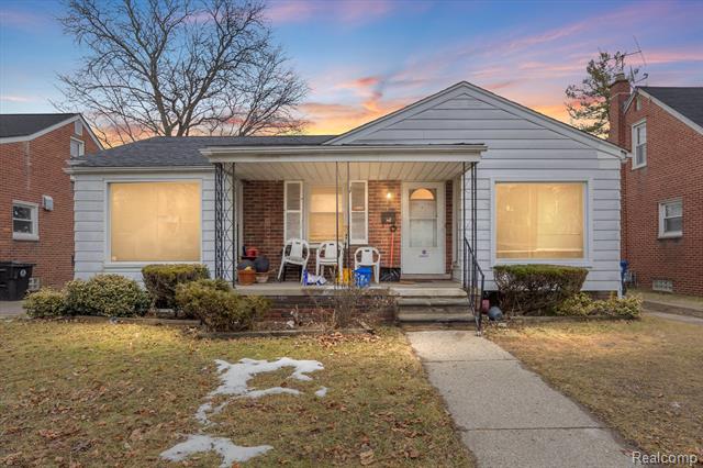 front view picture of 11682 Hazelton, Redford, MI. 48239