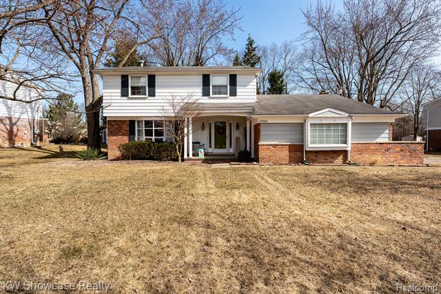 front view picture of 29184 Hemlock Ct, Farmington, MI. 48336