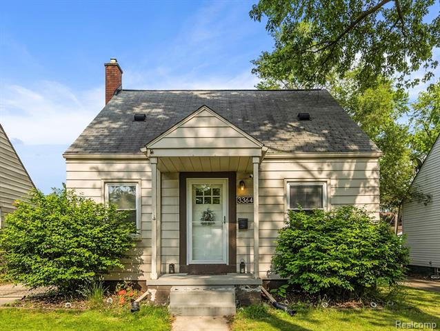 front view picture of 3364 Kenwood St, Ferndale, MI. 48220