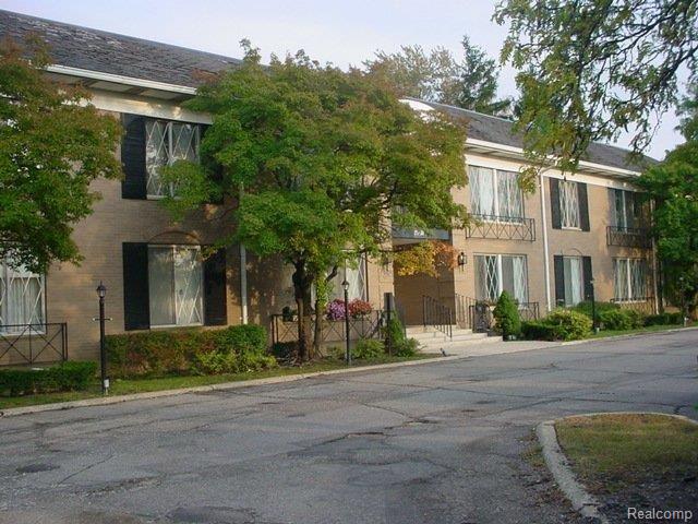 front view picture of 25430 Southfield Rd, Southfield, MI. 48075