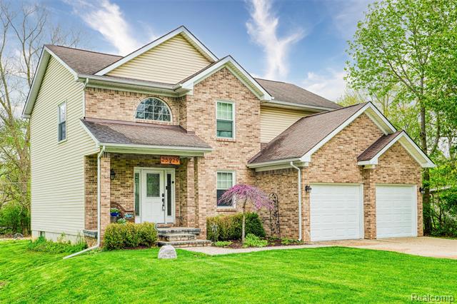 front view picture of 25929 Clark St, Novi, MI. 48375