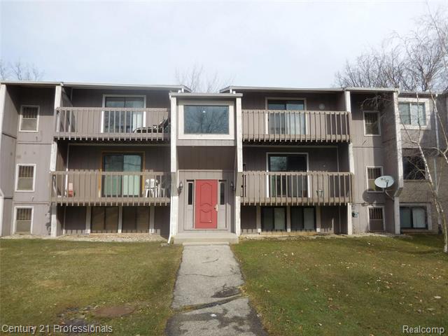 front view picture of 29870 W 12 Mile Rd Road, Farmington, MI. 48334