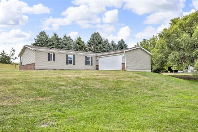 front view picture of 783 Arthur Dr, Grass Lake, MI. 49240
