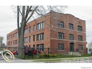 front view picture of 434 W Alexandrine Street, Detroit, MI. 48201