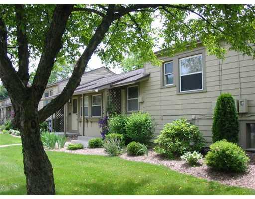 front view picture of 2263 Parkwood Avenue, Ann Arbor, MI. 48104