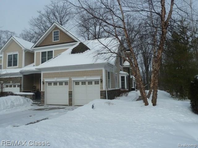 front view picture of 49698 Timber Trl, Novi, MI. 48374