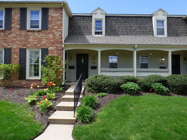 front view picture of 2523 Abbingtonse  Drive, Grand Rapids, MI. 49506