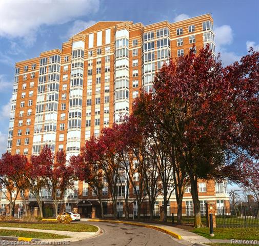 front view picture of 250 E Harbortown, Detroit, MI. 48207