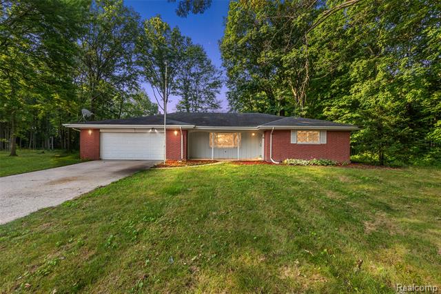 front view picture of 10731 Swan Creek, Saginaw, MI. 48609