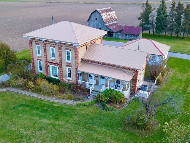 front view picture of 5821 Dixon Road, Vassar, MI. 48768