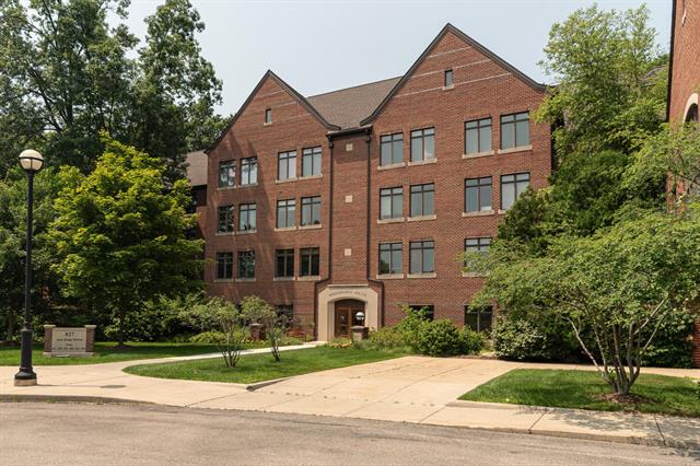 front view picture of 827 Asa Gray Drive, Ann Arbor, MI. 48105