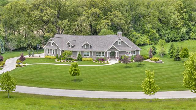 front view picture of 4996 Nantucket Dr, Jackson, MI. 49201
