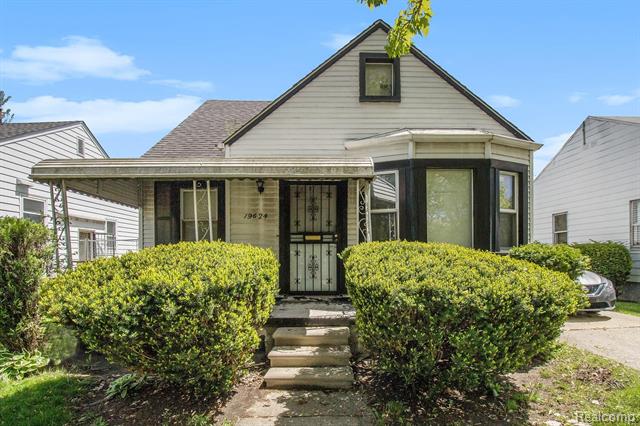 front view picture of 19624 Anglin Street, Detroit, MI. 48234