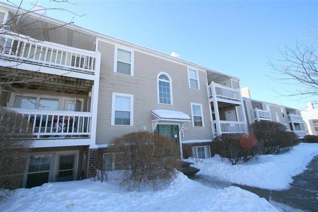 front view picture of 101 Fieldcrest Street, Ann Arbor, MI. 48103