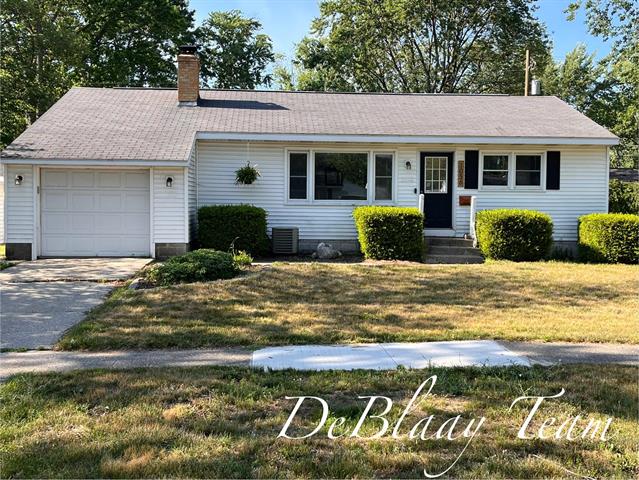 front view picture of 1056 Sherwood Road, Muskegon, MI. 49441