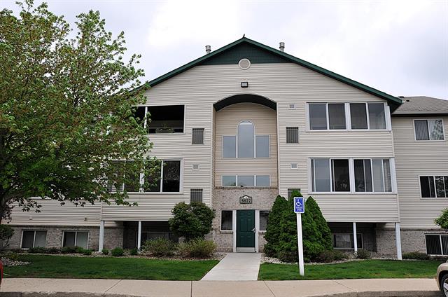 front view picture of 5877 Crosswinds Drive, Muskegon, MI. 49444