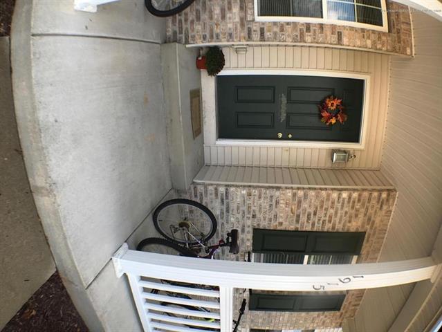 front view picture of 1915 Red Bud Lane, Lansing, MI. 48917