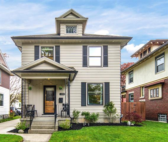 front view picture of 328 Carltonse  Avenue, Grand Rapids, MI. 49506