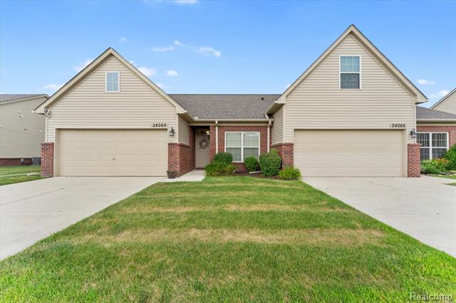 front view picture of 24086 Hemlock Drive, Flat Rock, MI. 48134