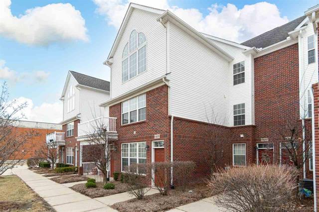 front view picture of 8425 Towne Center Circle South, Warren, MI. 48093