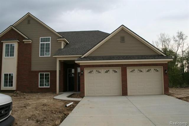 front view picture of 14366 Shadywood Drive, Sterling Heights, MI. 48312
