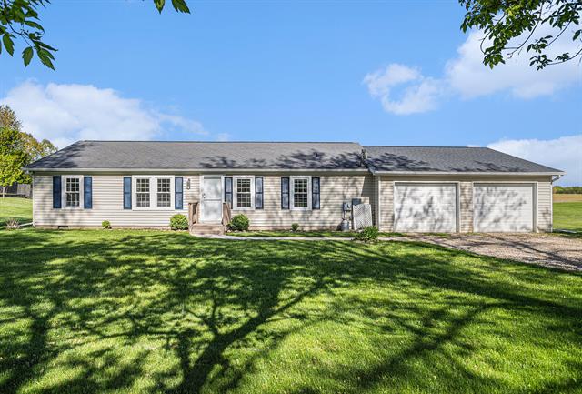 front view picture of 8868 12 Mile Rd, Marshall, MI. 49068