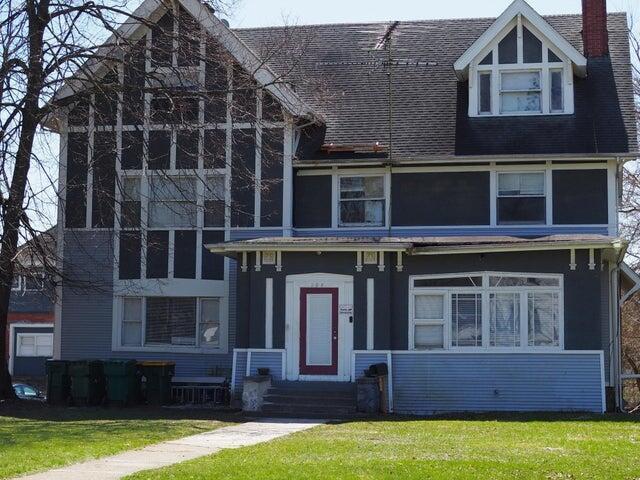 front view picture of 298 Capital Ave, Battle Creek, MI. 49017