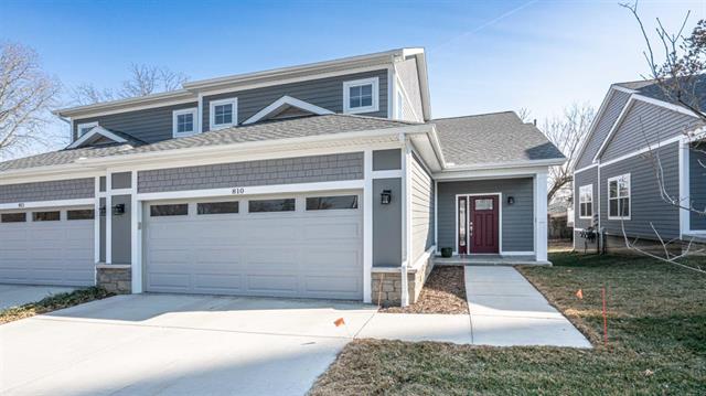 front view picture of 108 E Henry Street, Saline, MI. 48176