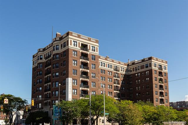 front view picture of 2900 E Jefferson Avenue, Detroit, MI. 48207