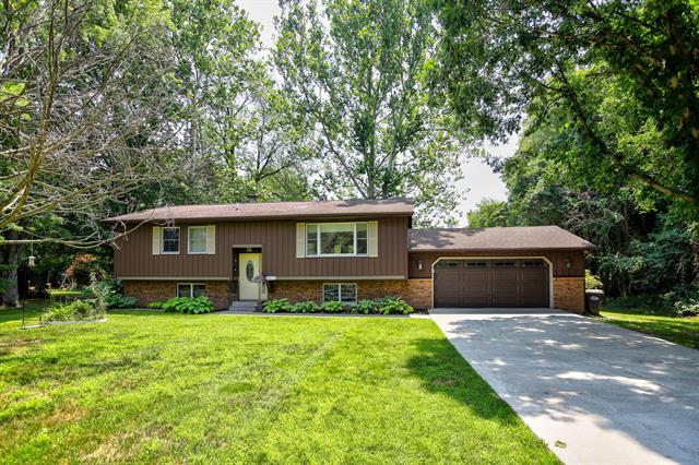 front view picture of 09272 Riverbend Drive, South Haven, MI. 49090