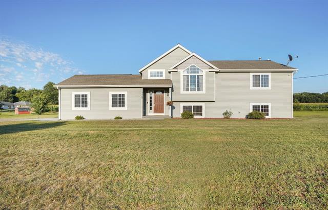 front view picture of 3685 Calkins Court, Wayland, MI. 49348