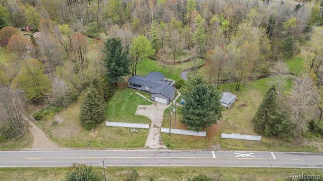 front view picture of 5315 Brown Rd, Millington, MI. 48746